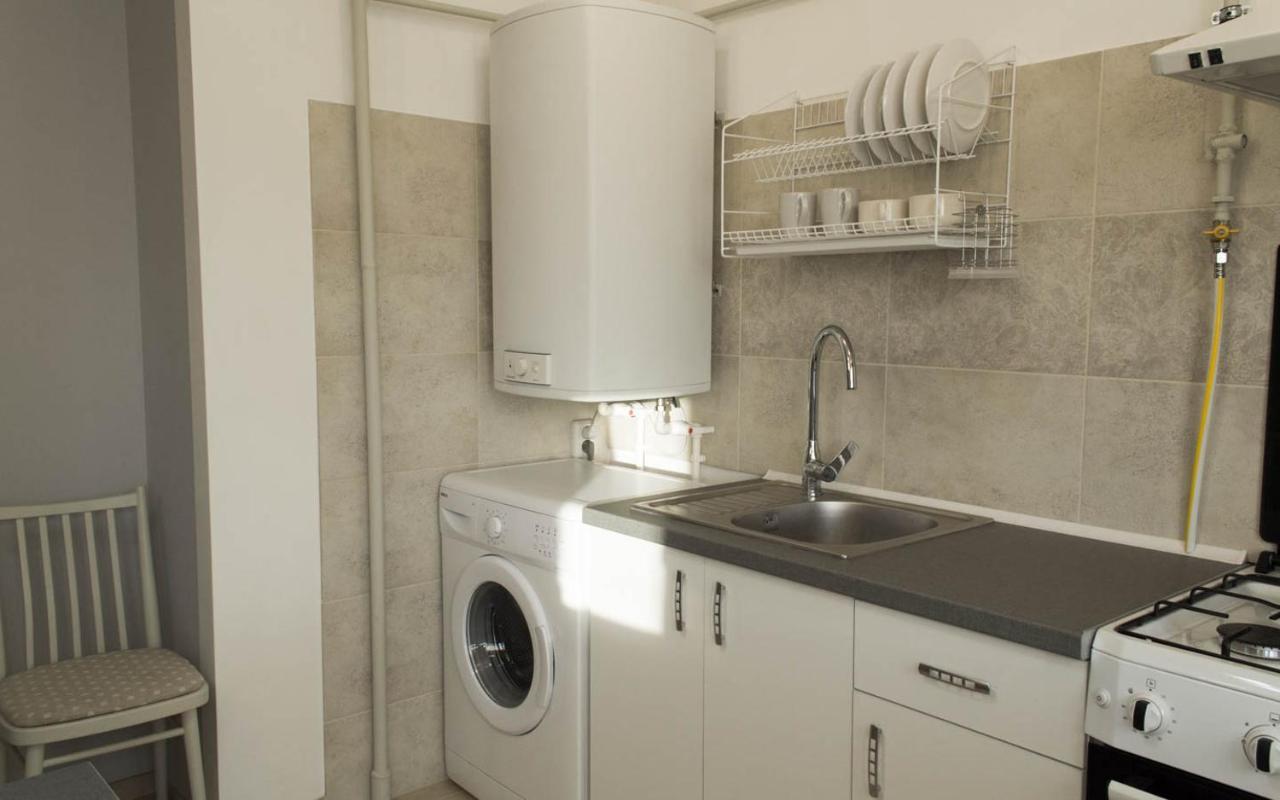 Cozy 2-Room Apartment On Zhvanetsky Boulevard Odesa Exterior photo